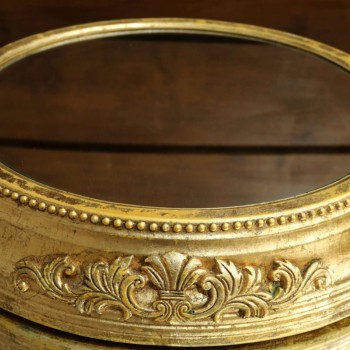 Cod 747 - Boleira Resina Dourada - 48 cm Ø - Base 55 cm Ø