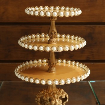 Cod 207 - Doceira Dourada Perolas - Torre 3 andares