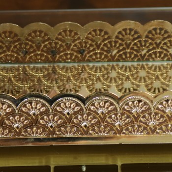Cod 965 - Bandeja Requinte Arabesco Dourada - 15 x 40 cm