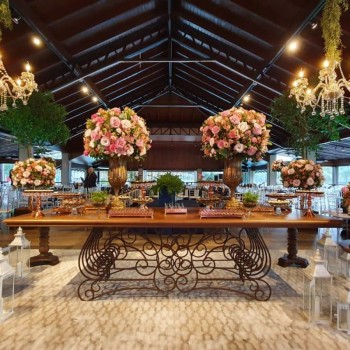 Cod 1058 / 1059 - Mesa Madeira Mel Clássica - Tampo 1,00 x 3,00 m Base de Ferro trabalhado